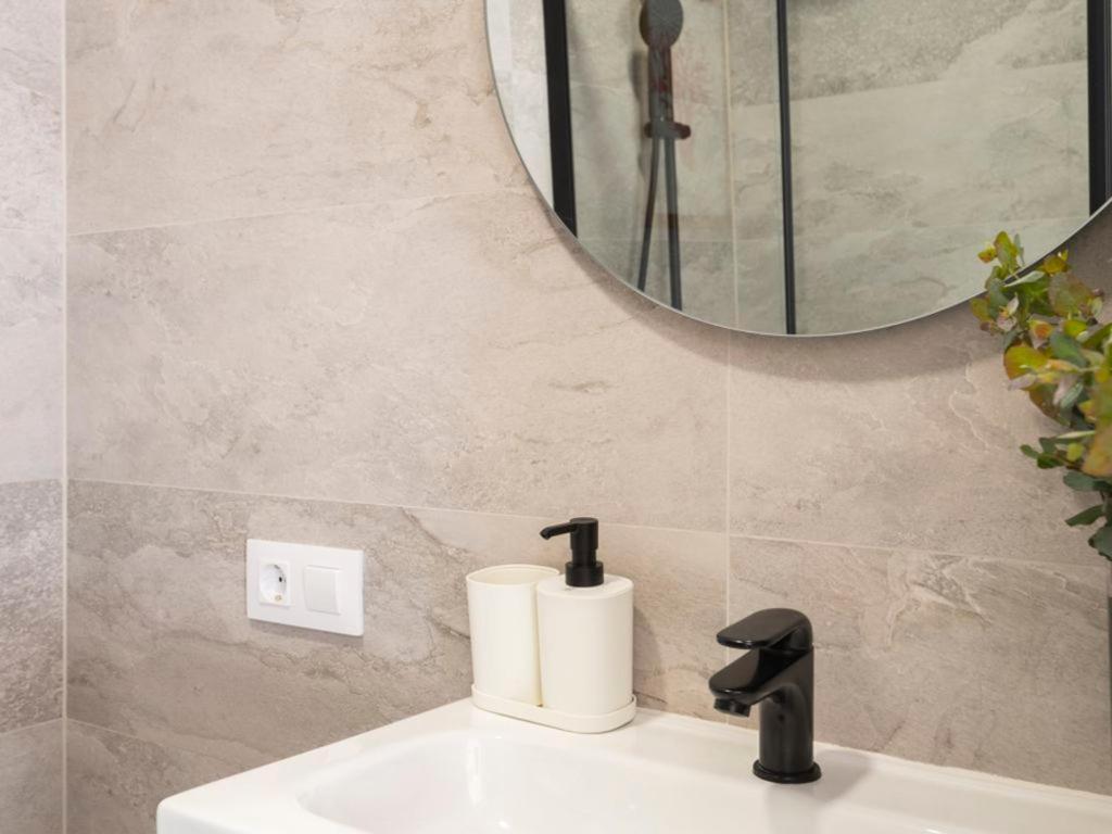 Elegante Apartamento En El Centro. Nuevo! Santander Eksteriør bilde